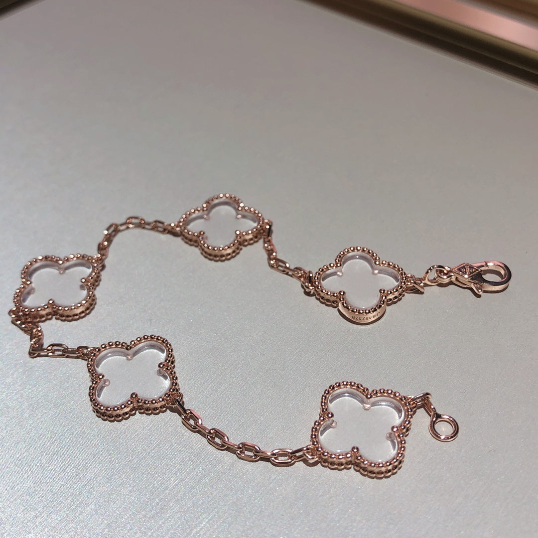 [Cyra] New CLOVER 5 MOTIF ROCK CRYSTAL BRACELET