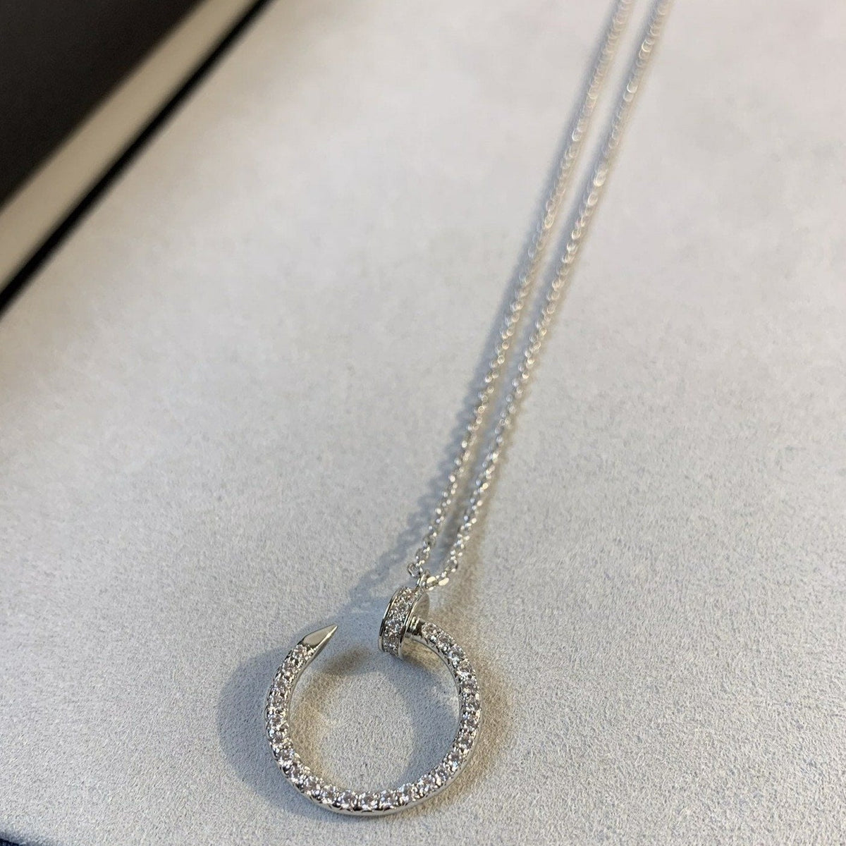 [Cyra]  JUSTE NECKLACE SILVER DIAMONDS