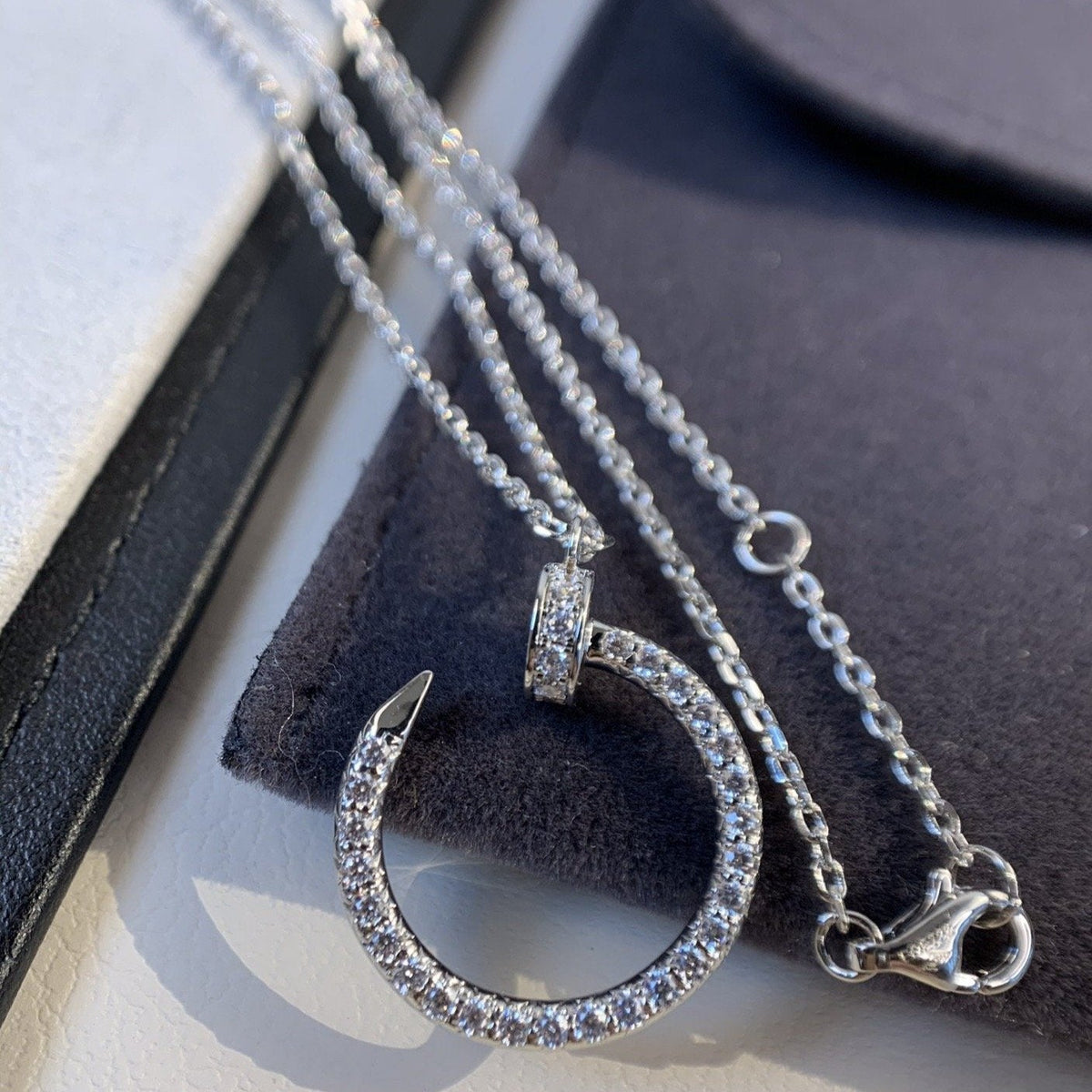 [Cyra]  JUSTE NECKLACE SILVER DIAMONDS