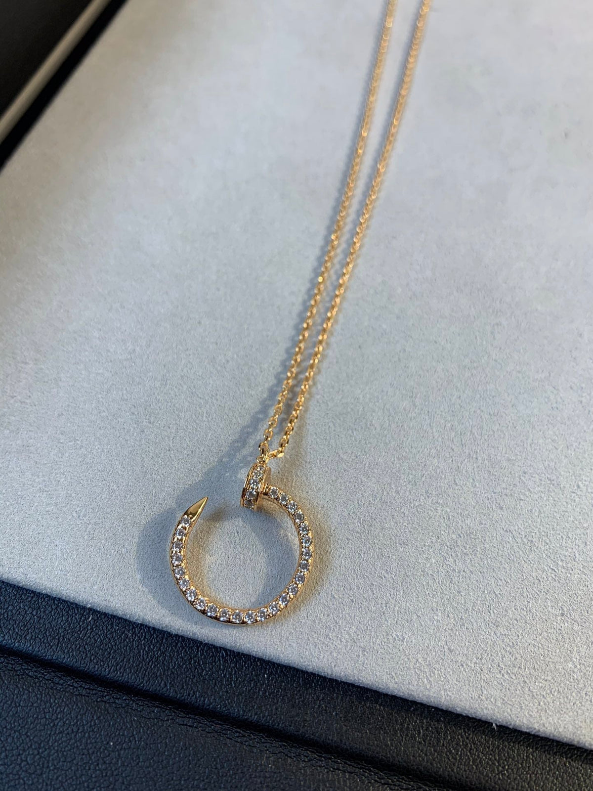 [Cyra]  JUSTE NECKLACE PINK GOLD DIAMONDS