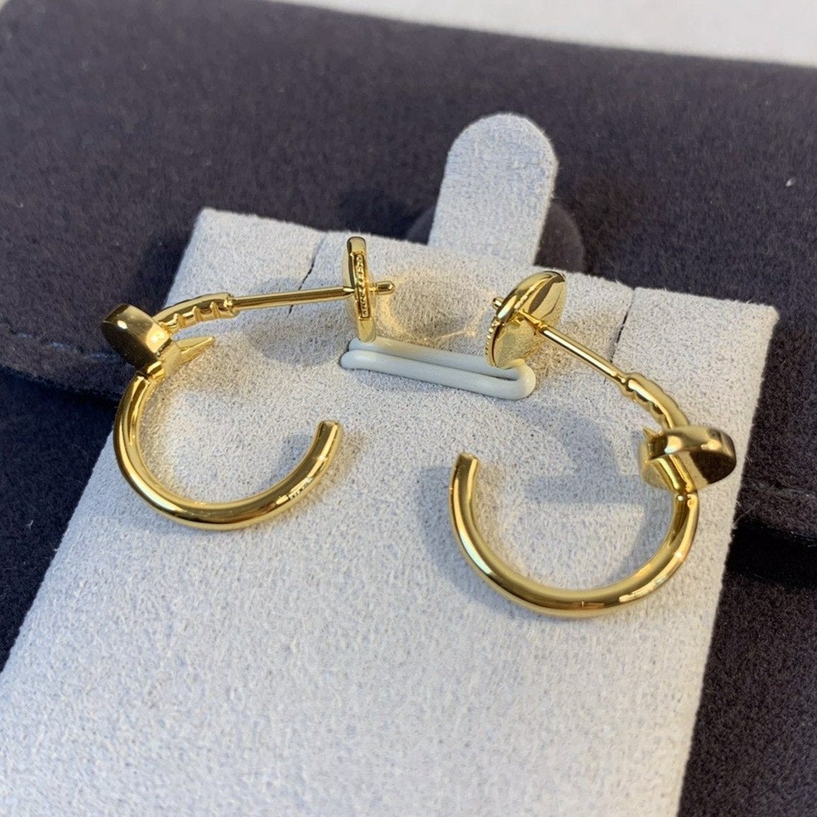 [Cyra]  JUSTE EARRINGS GOLD