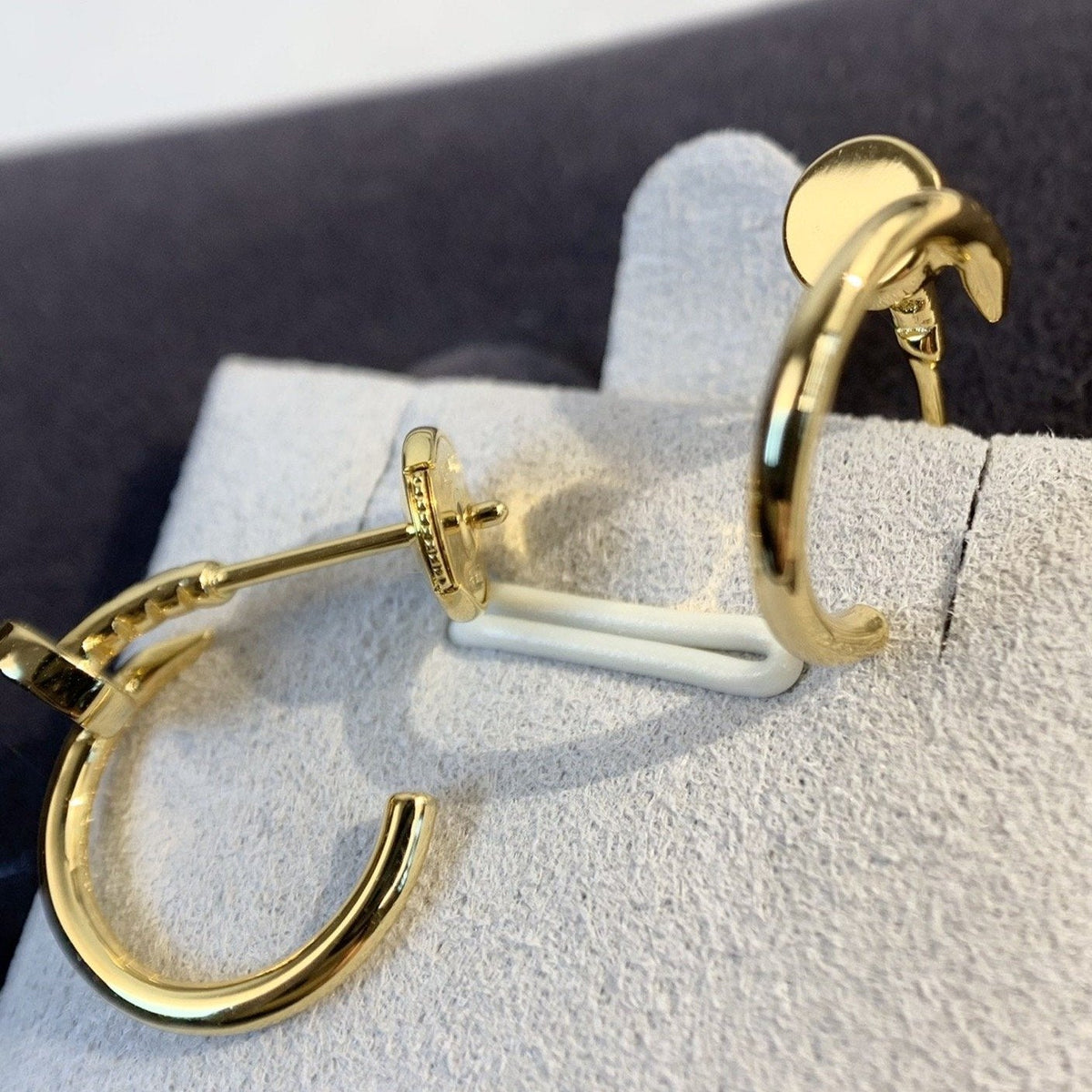 [Cyra]  JUSTE EARRINGS GOLD