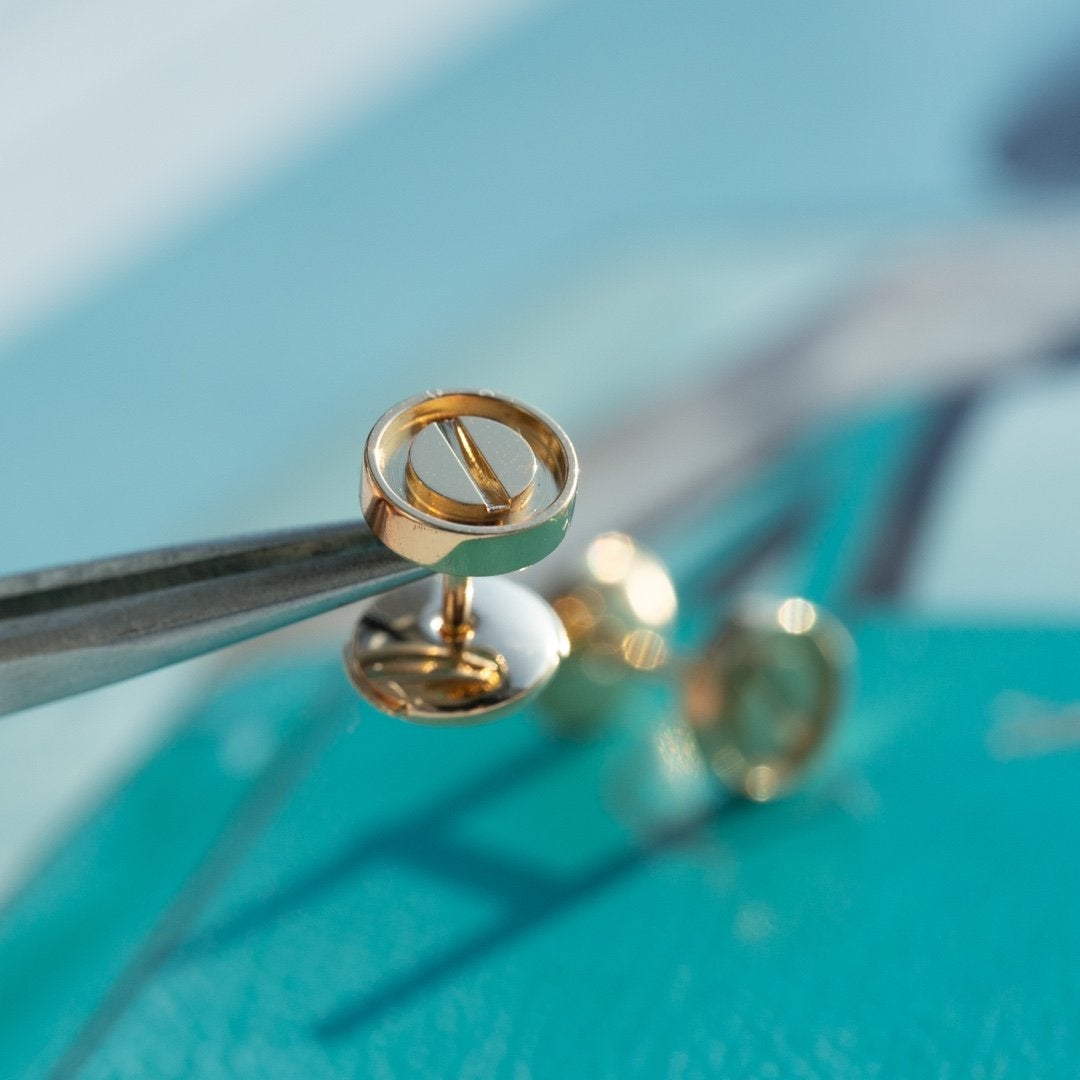 [Cyra]  LOVE EARRINGS PINK GOLD 10MM