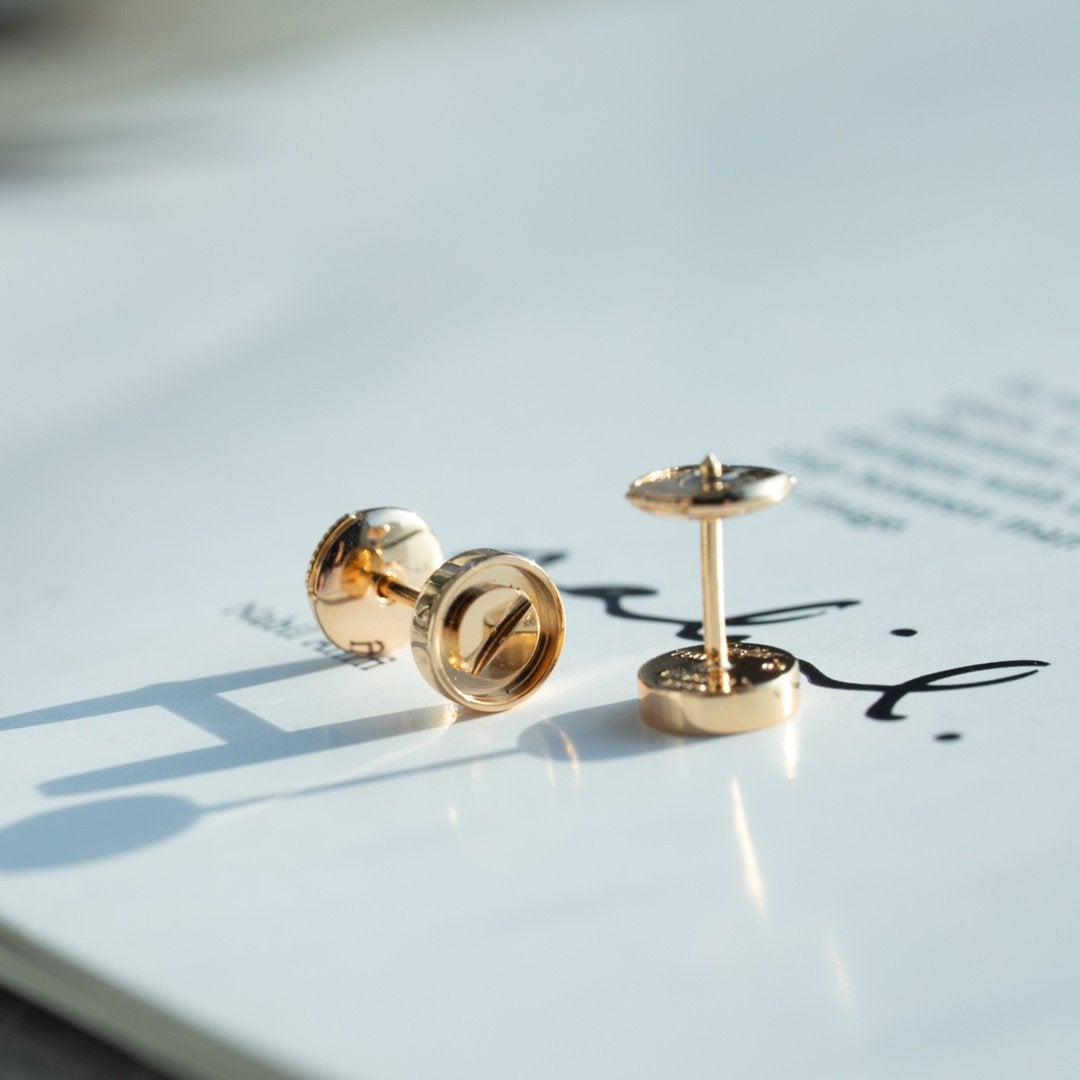 [Cyra]  LOVE EARRINGS PINK GOLD 10MM