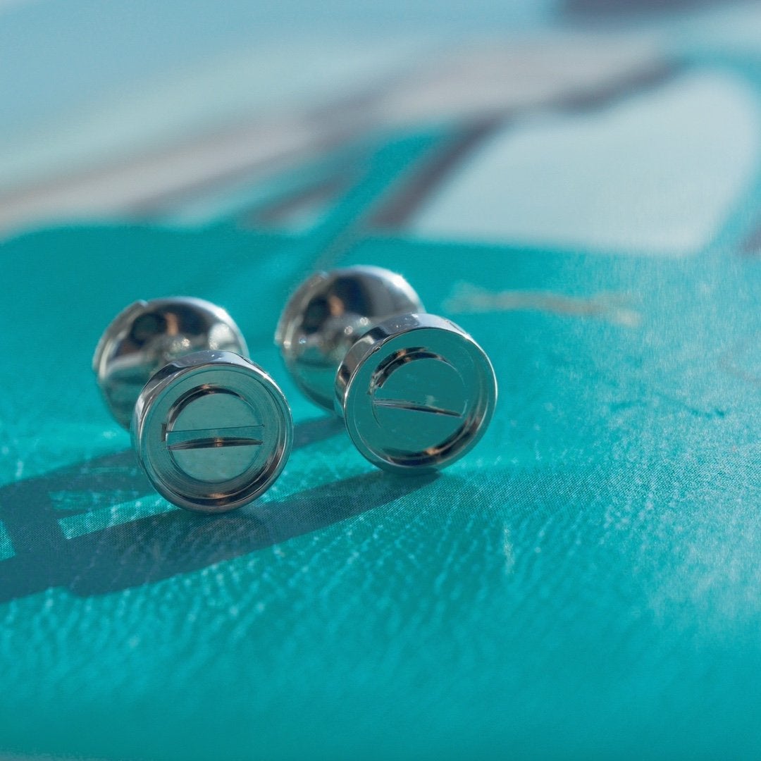 [Cyra]  LOVE EARRINGS SILVER 10MM
