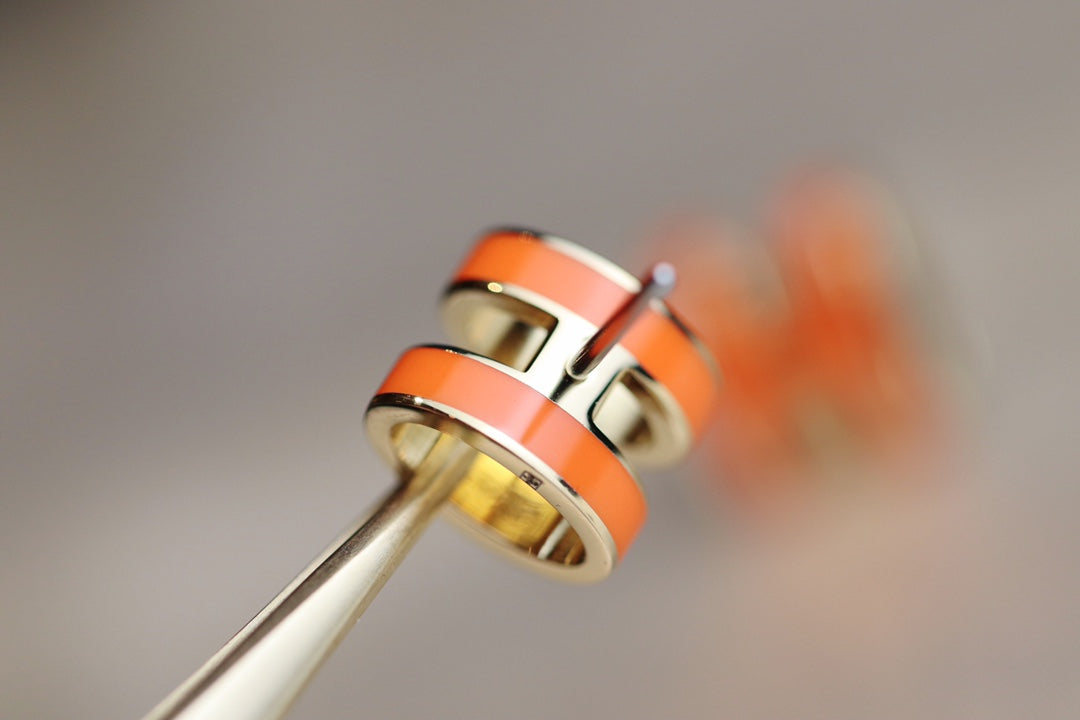 [Cyra]  MINI POP H EARRINGS ORANGE