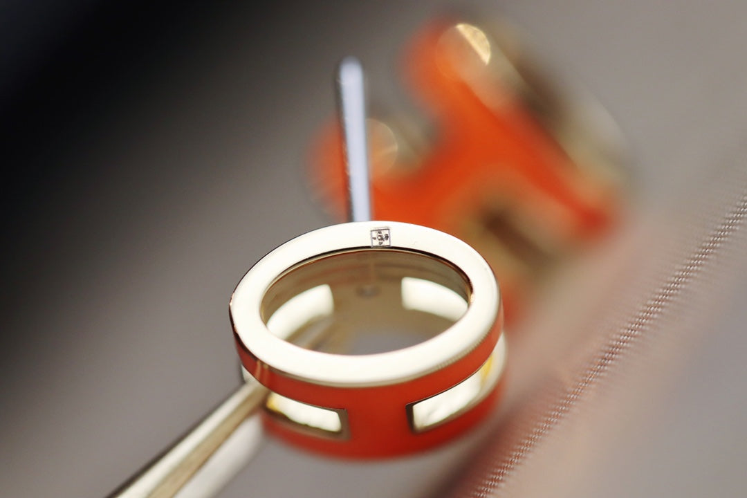 [Cyra]  MINI POP H EARRINGS ORANGE