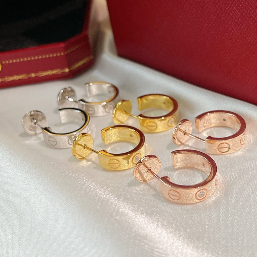 [Cyra]  LOVE EARRINGS 5.7MM 2 DIAMONDS