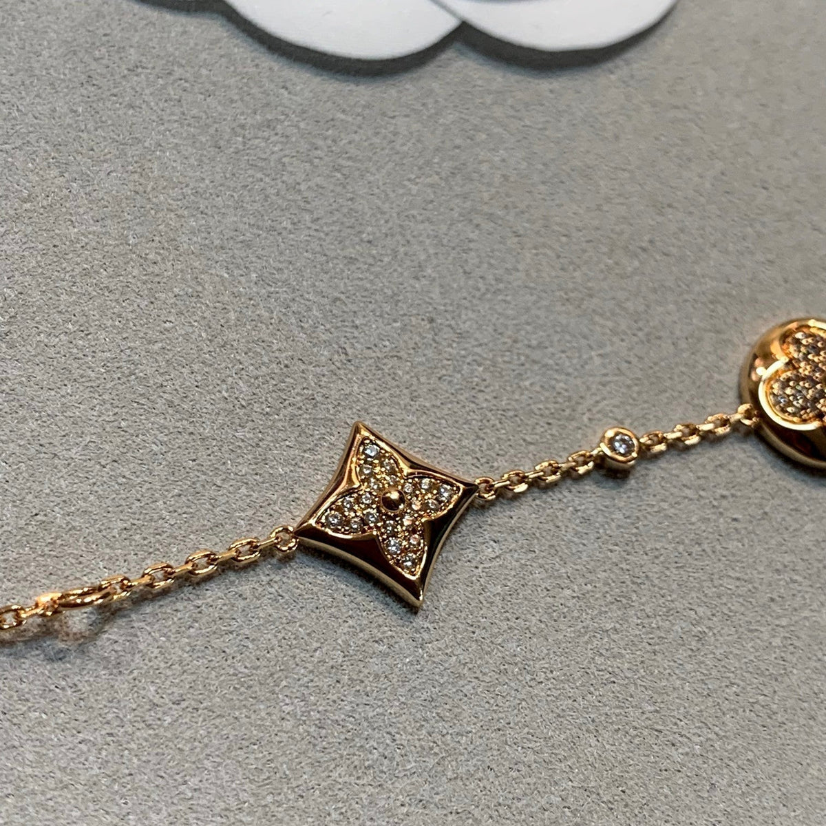 [Cyra]  STAR AND SUN 4 MOTIFS GOLD DIAMONDS BRACELET