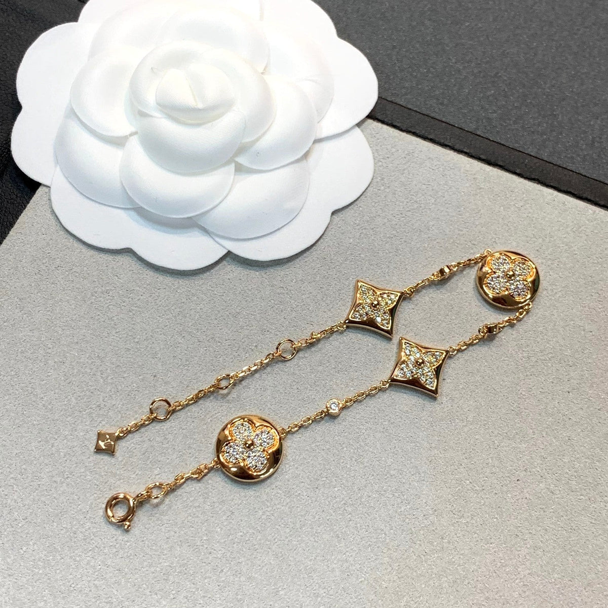 [Cyra]  STAR AND SUN 4 MOTIFS GOLD DIAMONDS BRACELET