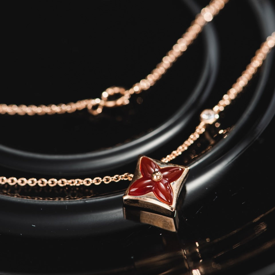 [Cyra]  STAR NECKLACE PINK GOLD 1 DIAMOND
