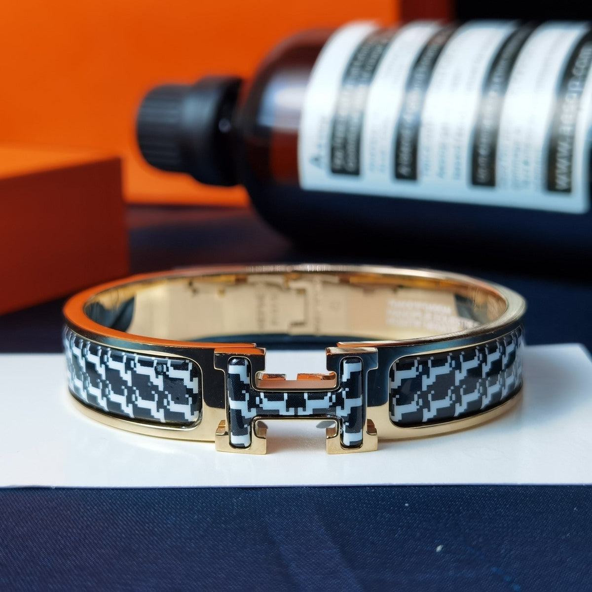[Cyra] H PFERDEARMBAND 12MM