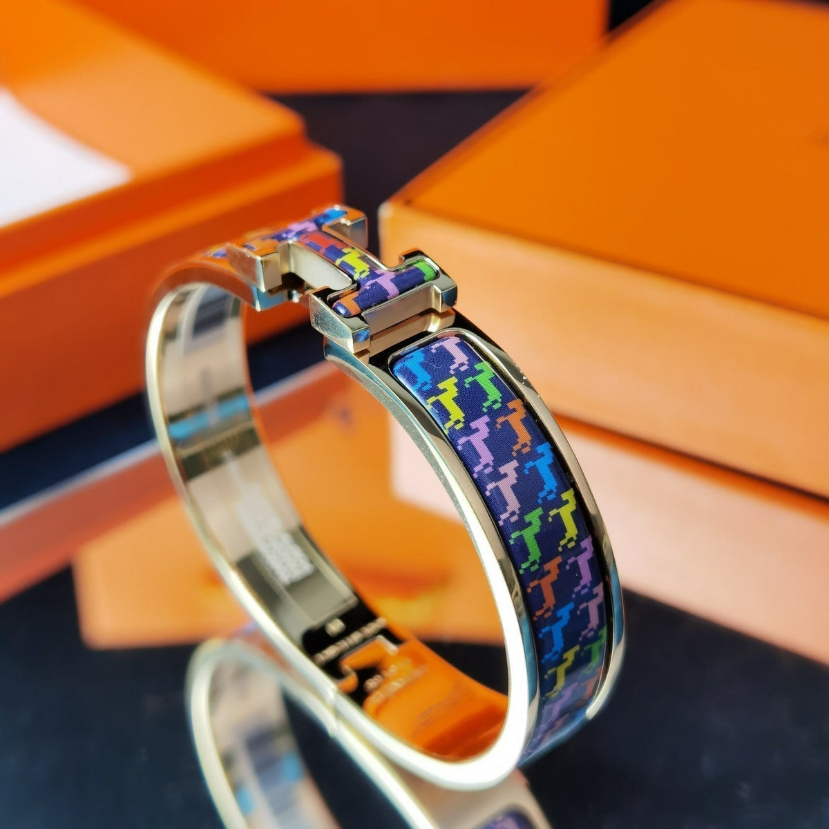 [Cyra] H PFERDEARMBAND 12MM