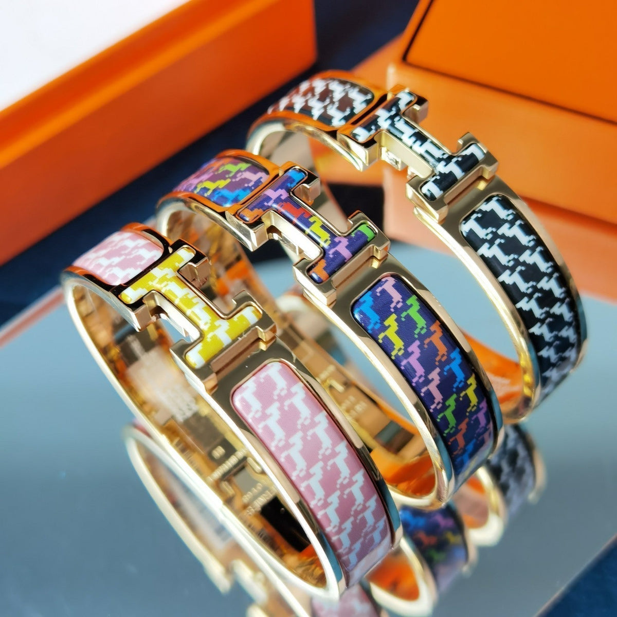 [Cyra] H PFERDEARMBAND 12MM