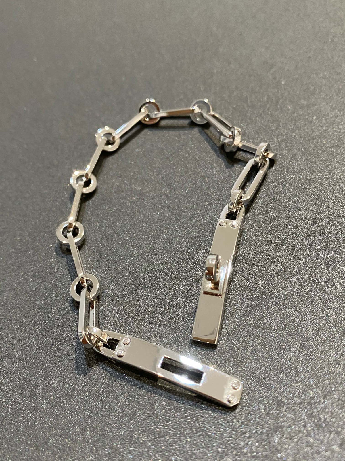 [Cyra]  KETTENARMBAND KLEINES MODELL DIAMANT