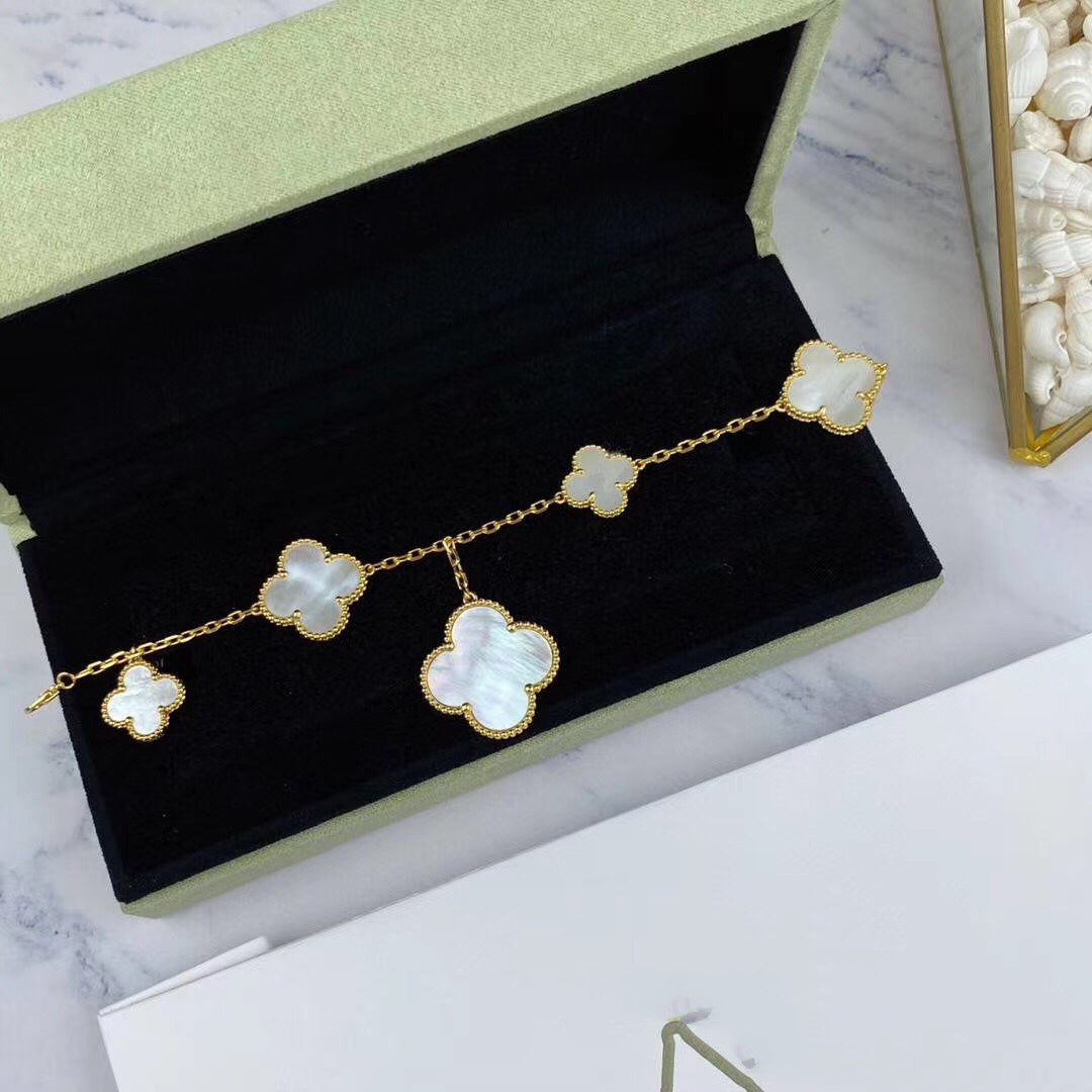 [Cyra]  MAGIC CLOVER MOP GOLD BRACELET 5 MOTIFS