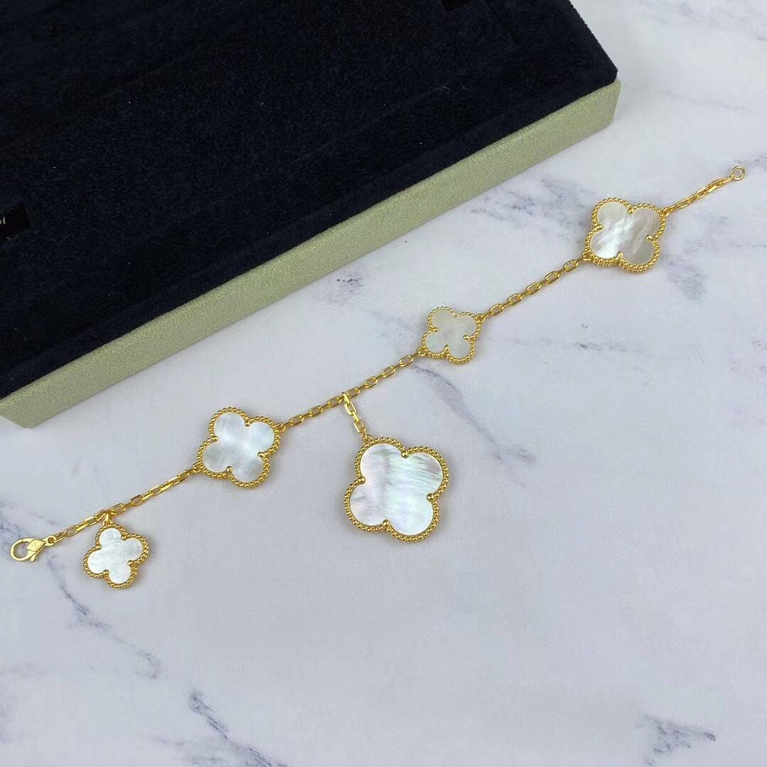 [Cyra]  MAGIC CLOVER MOP GOLD BRACELET 5 MOTIFS