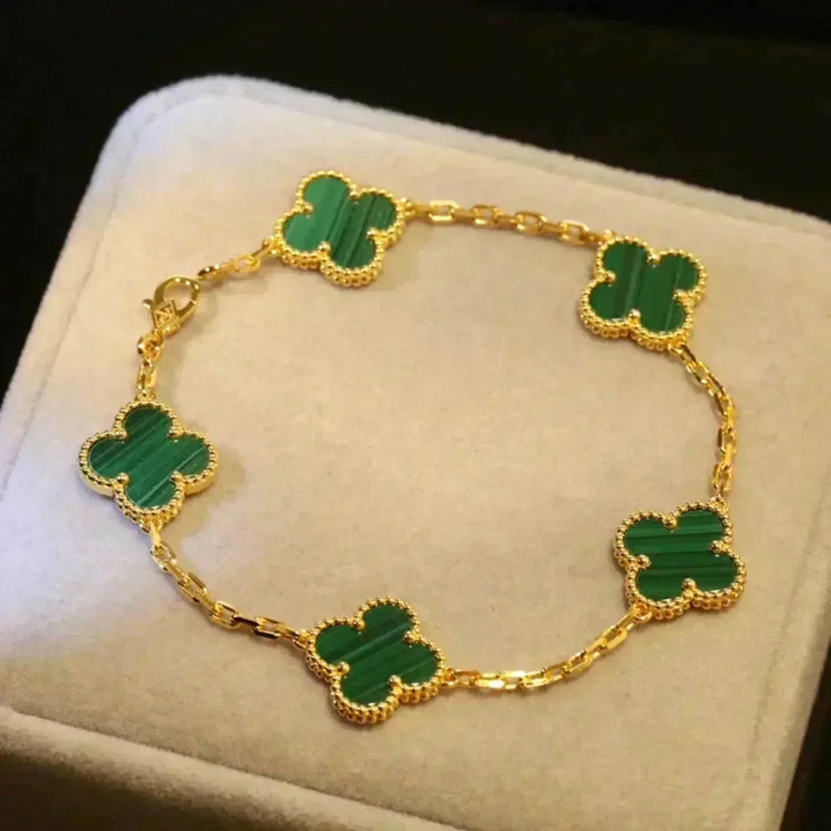 [Cyra] New  CLOVER 5 MOTIF MALACHITE BRACELET COLLECTION