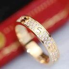 {
  "Cyra": "ラブリング 3.6MM ダイヤモンド パヴェ"
}