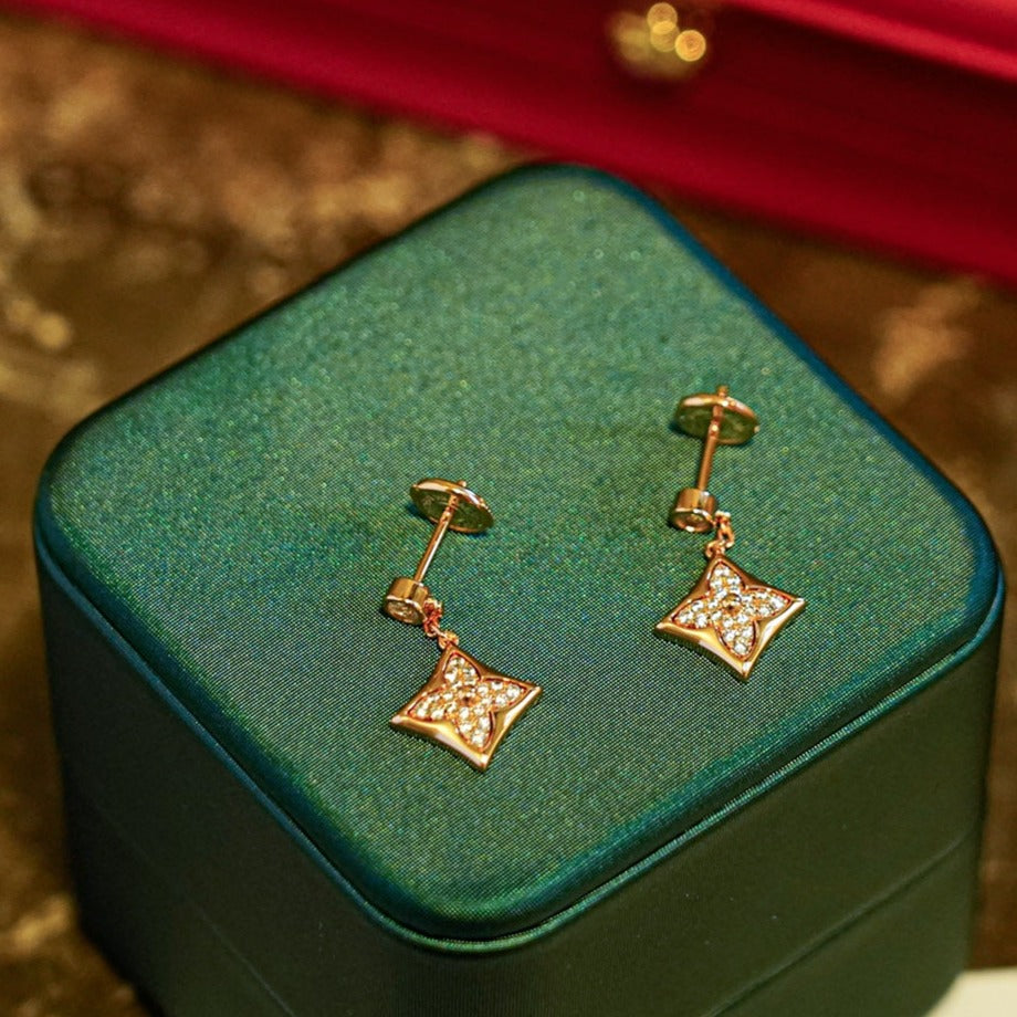 [Cyra]  STAR DIAMONDS EARRINGS GOLD