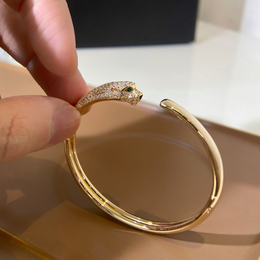 [Cyra]  パンテール ドゥ カルティエ ゴールド＆ダイヤモンド オープンブレスレット