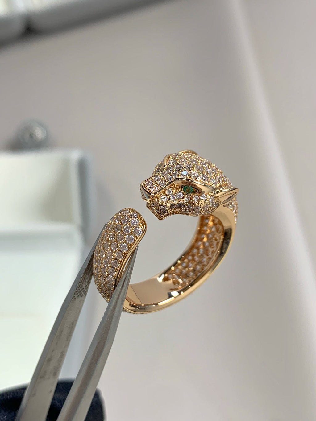 [Cyra]  PANTHERE PINK GOLD DIAMOND RING