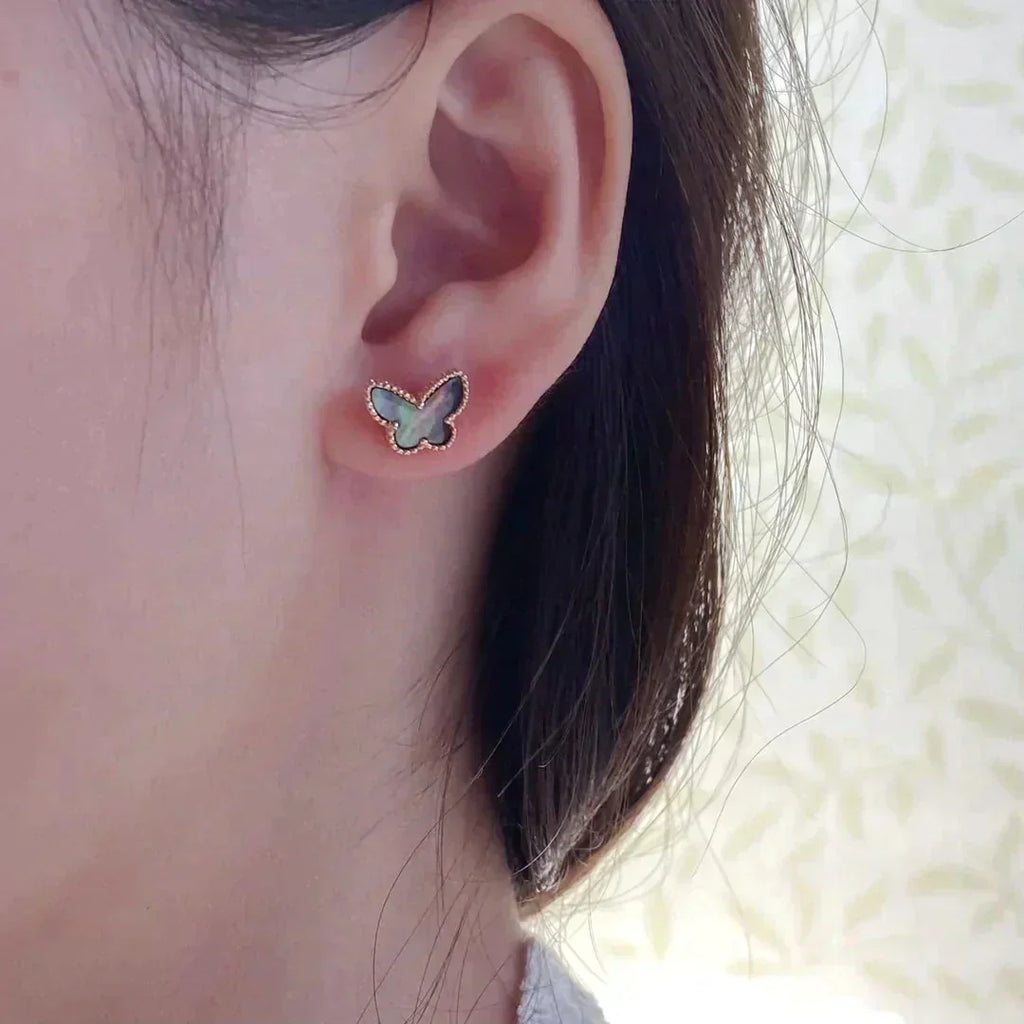 [Cyra]  BUTTERFLY DARK MOP  EARRINGS