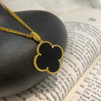 {
  "Cyra": "CLOVER 25MM ネックレス ゴールド オニキス"
}