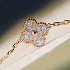 [Cyra]  CLOVER 20 MOTIFS LASER DIAMOND NECKLACE