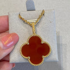 [Cyra]  CLOVER 25MM NECKLACE GOLD CARNELIAN
