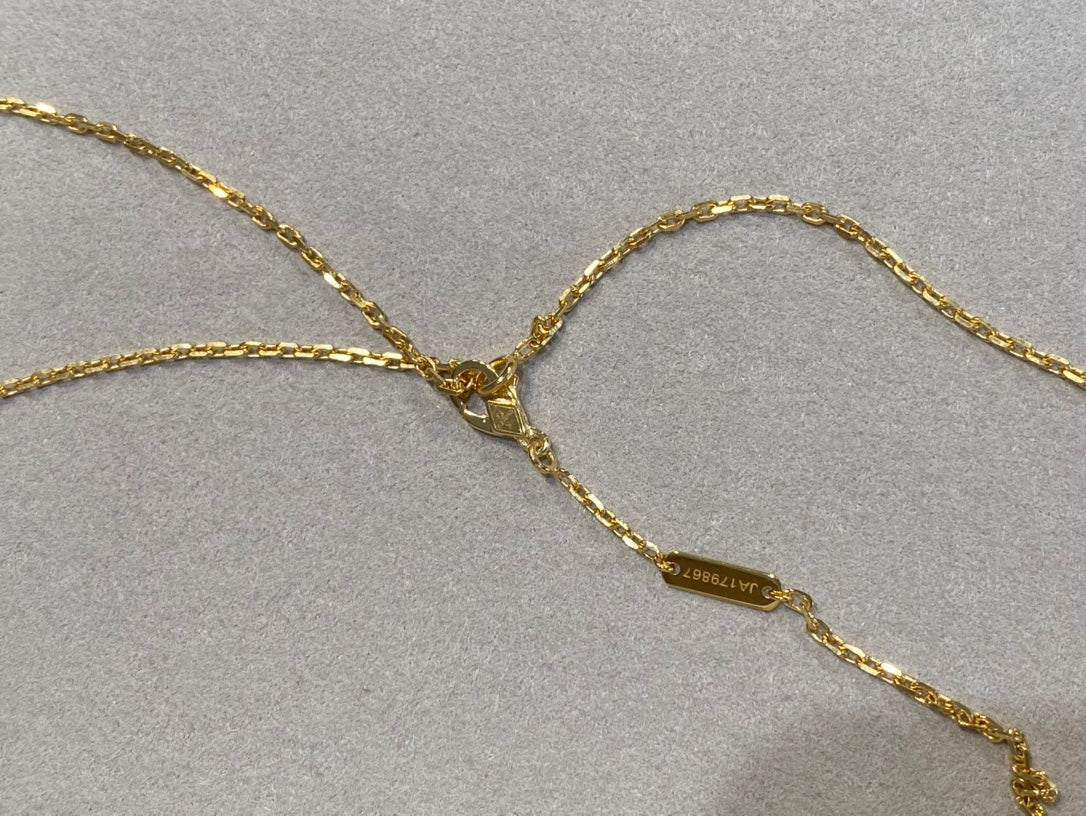[Cyra] CLOVER 25MM HALSKETTE GOLD KARNELIAN