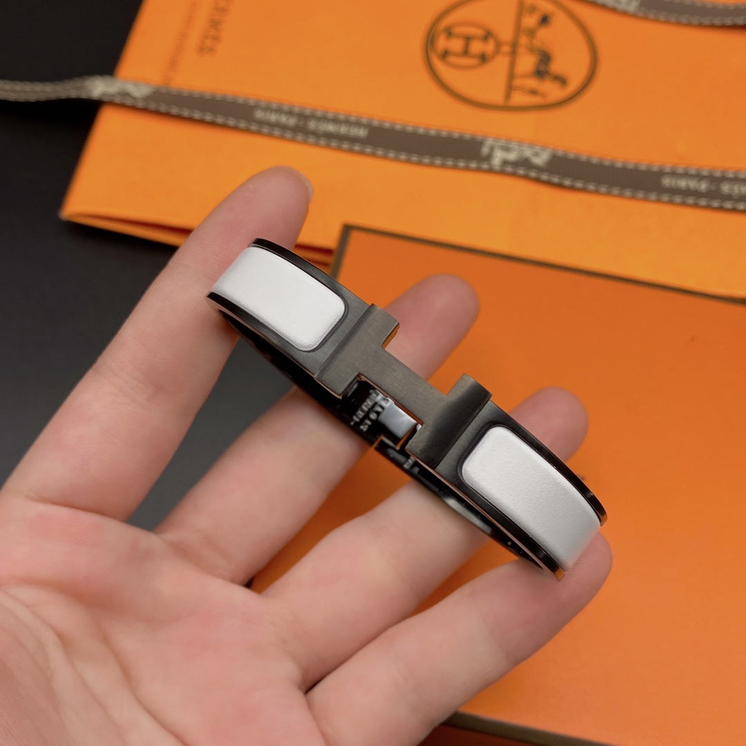 [Cyra]  H BRACELET 12MM BLACK WHITE CERAMIC