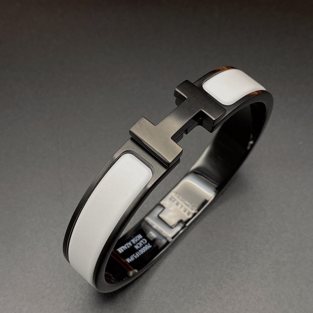 [Cyra]  H BRACELET 12MM BLACK WHITE CERAMIC