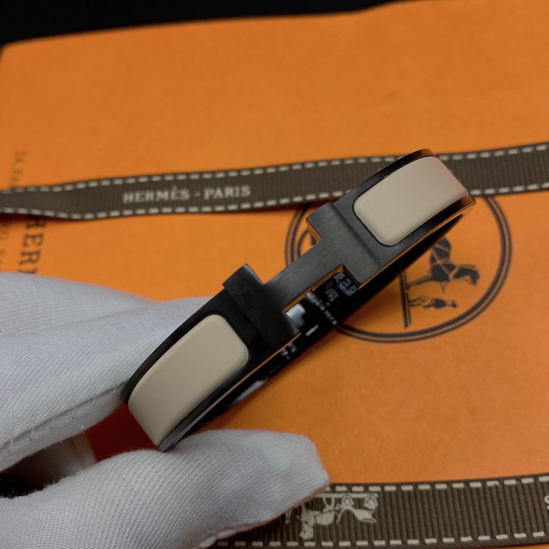 [Cyra]  H BRACELET 12MM BLACK BEIGE CERAMIC
