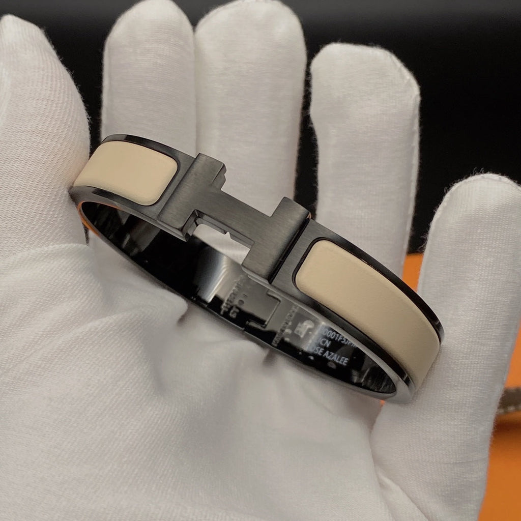 [Cyra] H ARMBAND 12MM SCHWARZ BEIGE KERAMIK
