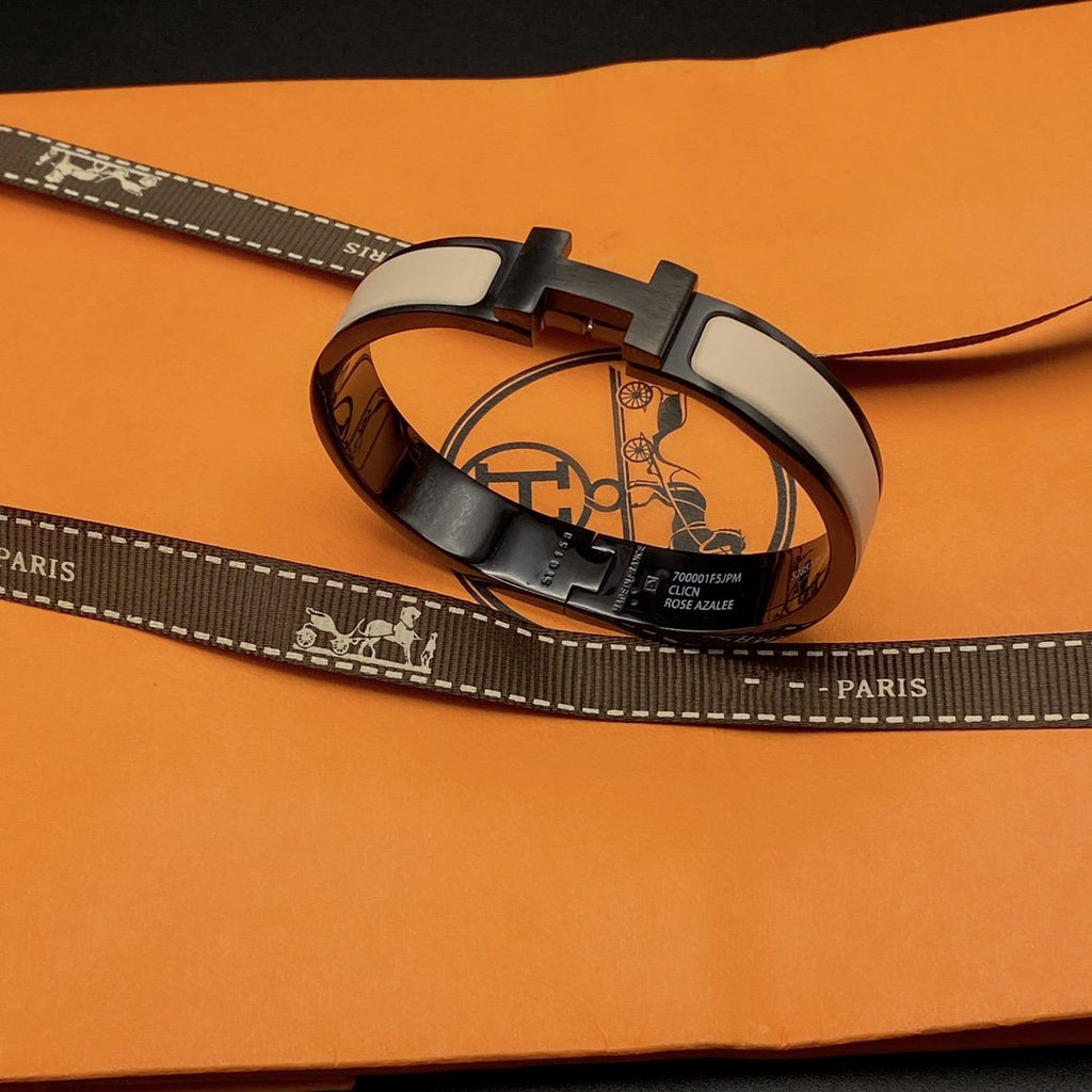 [Cyra] H ARMBAND 12MM SCHWARZ BEIGE KERAMIK