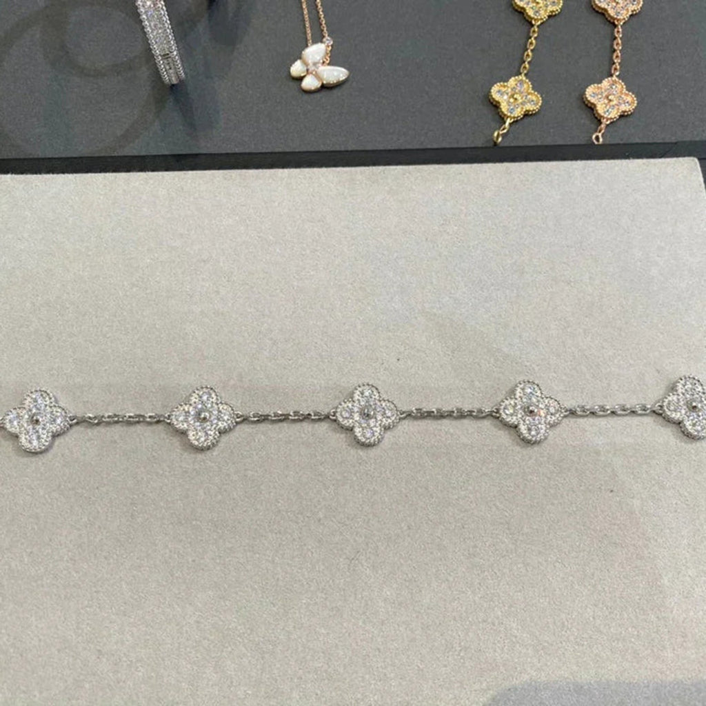 [Cyra]  New  CLOVER 5 MOTIF FULL DIAMOND BRACELET COLLECTION