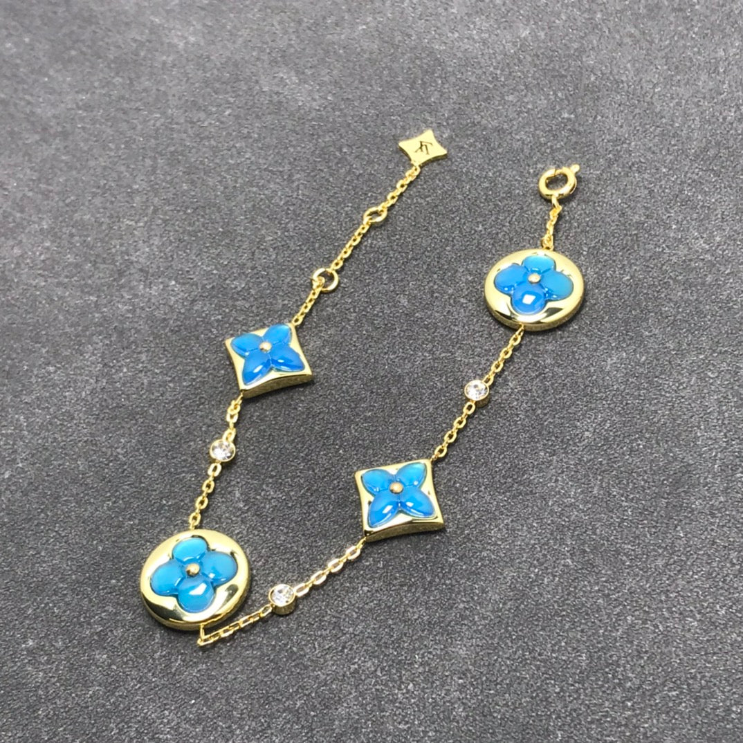 [Cyra]  STAR AND SUN TURQUOISE 4 MOTIFS 3 DIAMONDS