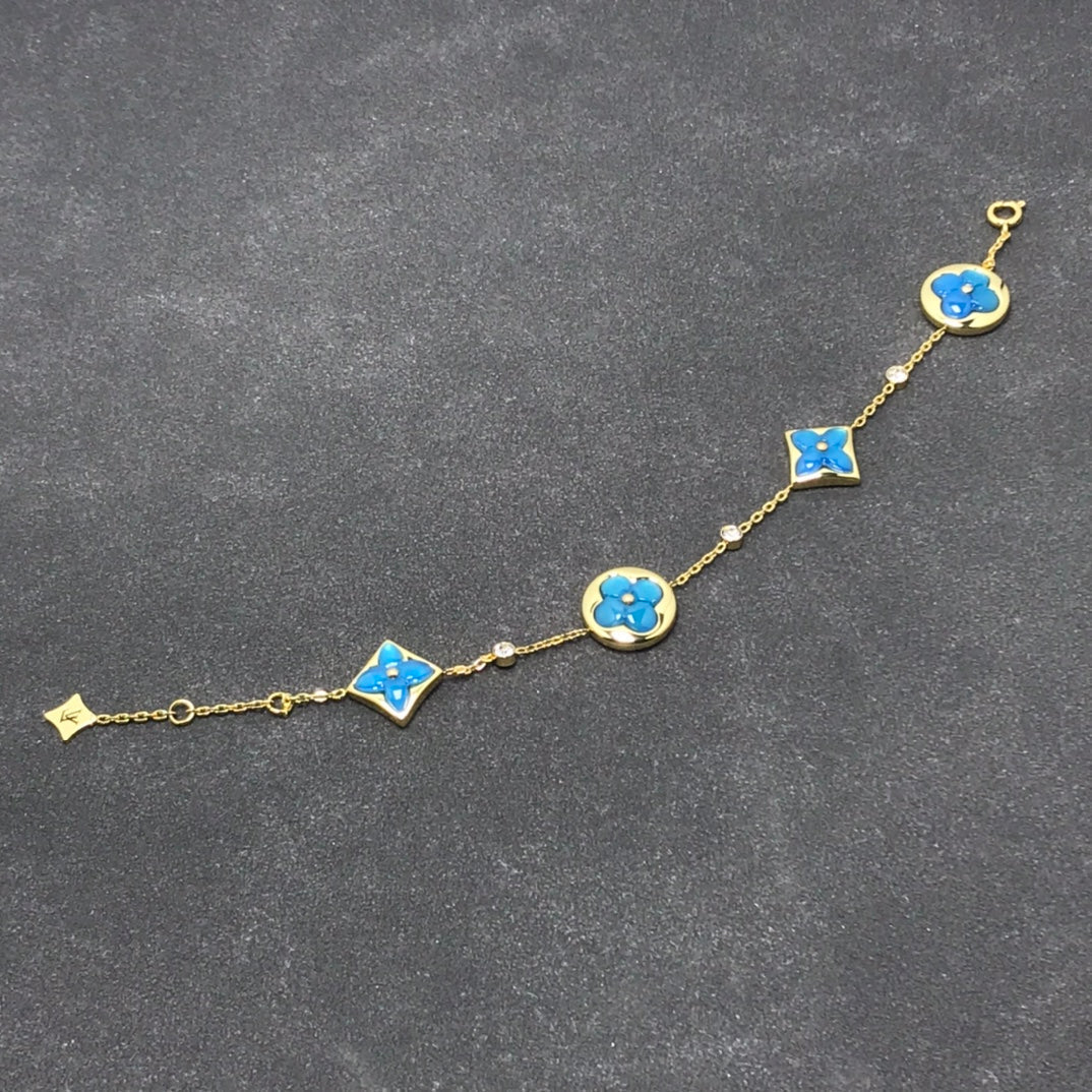 [Cyra]  STAR AND SUN TURQUOISE 4 MOTIFS 3 DIAMONDS