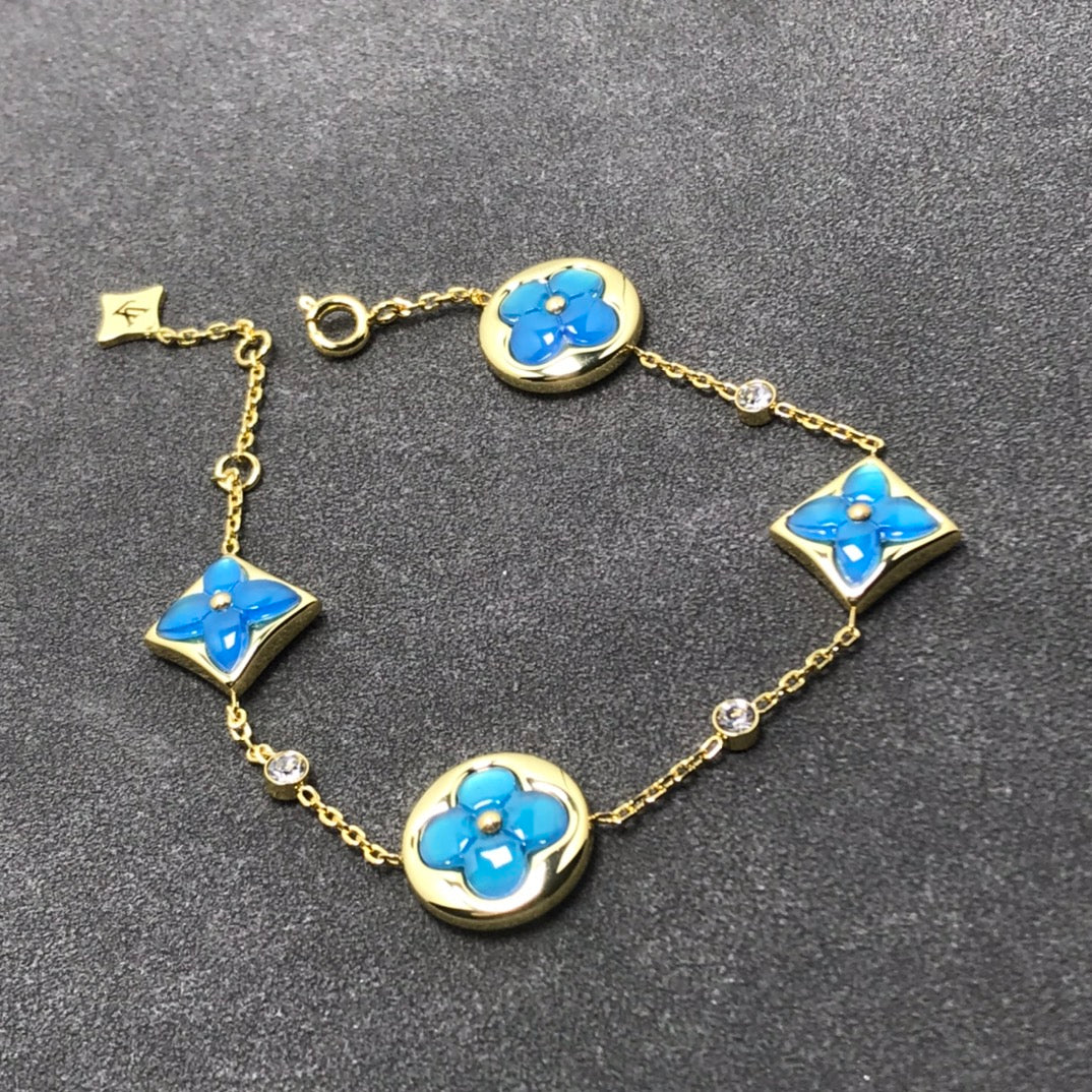 [Cyra]  STAR AND SUN TURQUOISE 4 MOTIFS 3 DIAMONDS