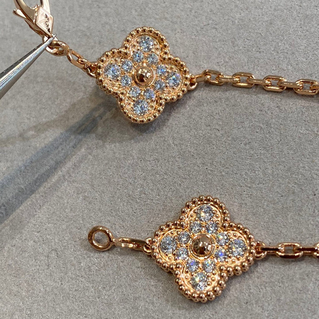 [Cyra]  New  CLOVER 5 MOTIF FULL DIAMOND BRACELET COLLECTION