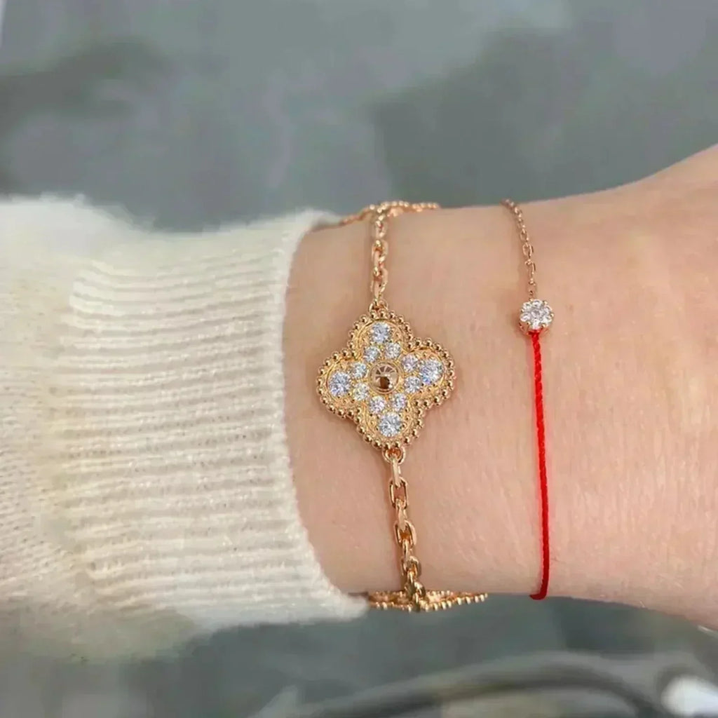 [Cyra]  New  CLOVER 5 MOTIF FULL DIAMOND BRACELET COLLECTION