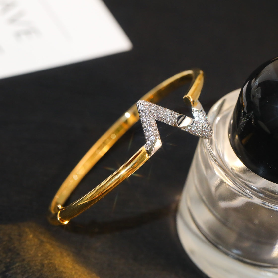 [Cyra]  VOLTE UPSITE DOWN GOLD DIAMOND BRACELET