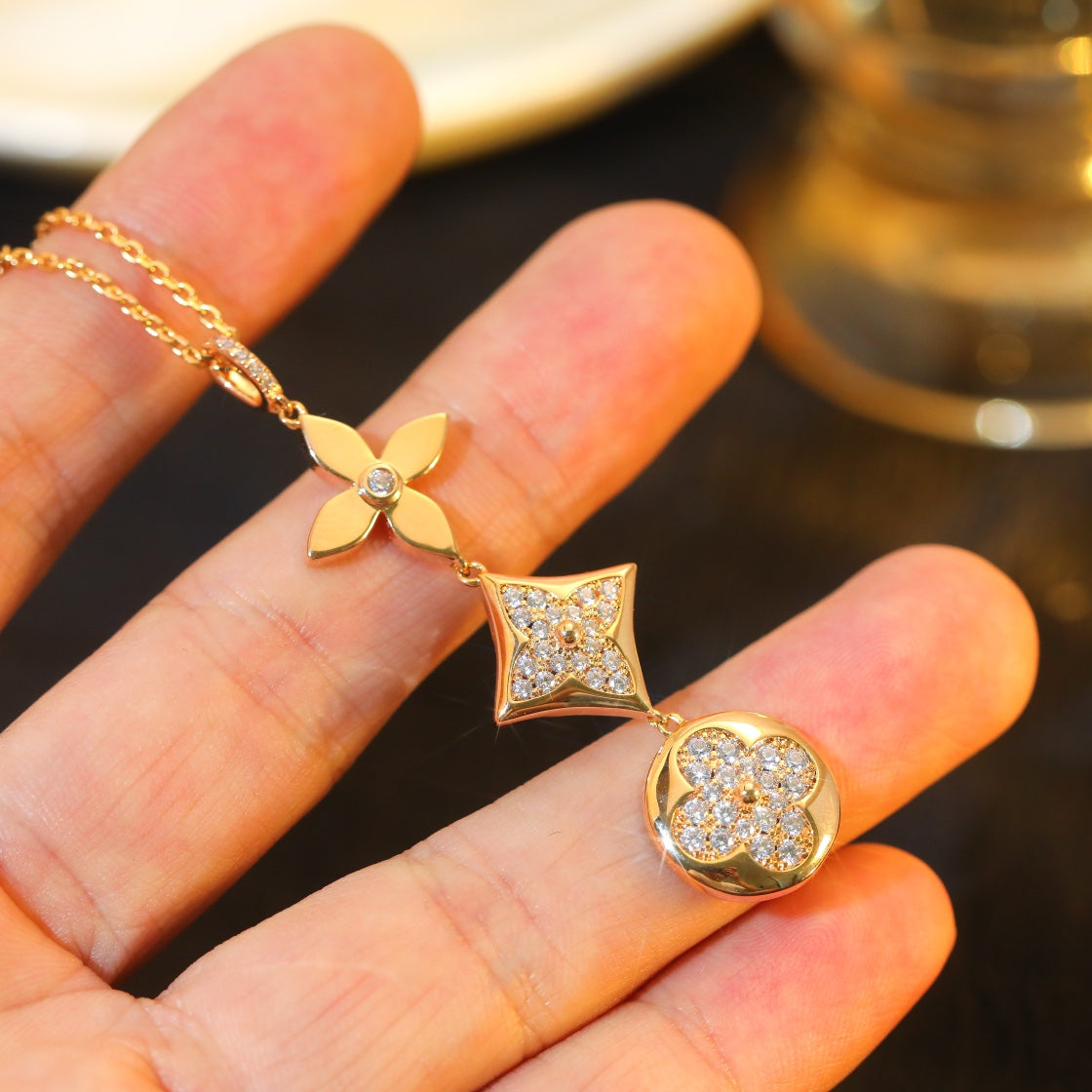 [Cyra]  STAR AND SUN DIAMOND PINK GOLD NECKLACE