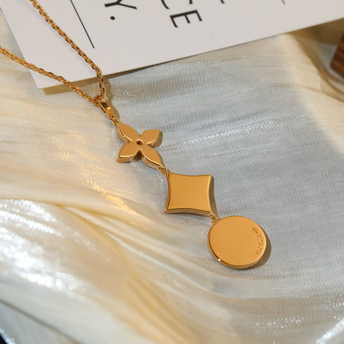 [Cyra]  STAR AND SUN DIAMOND PINK GOLD NECKLACE