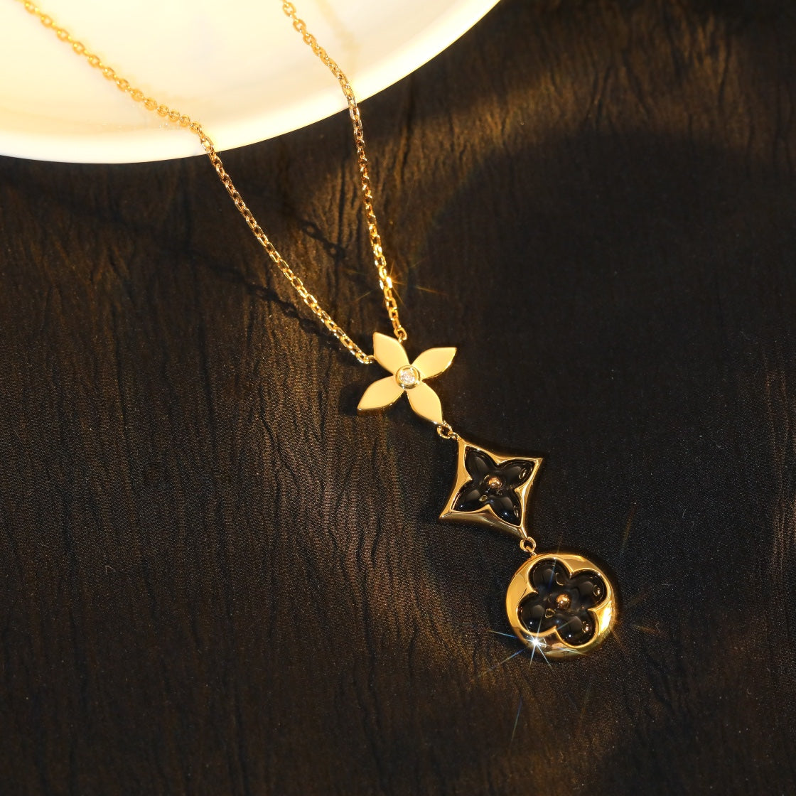 [Cyra]  STAR AND SUN ONYX PINK GOLD NECKLACE