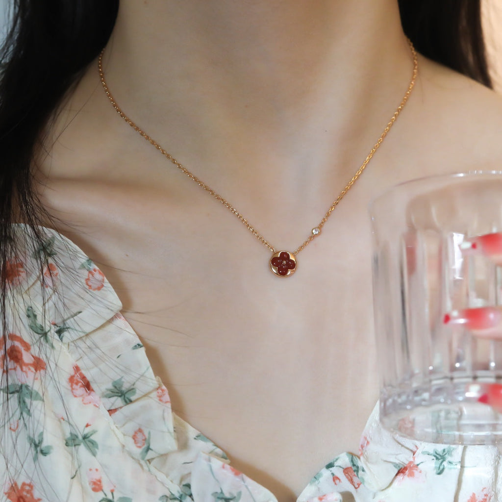 [Cyra]  SUN PEDANT PINK GOLD 1 DIAMOND NECKLACE