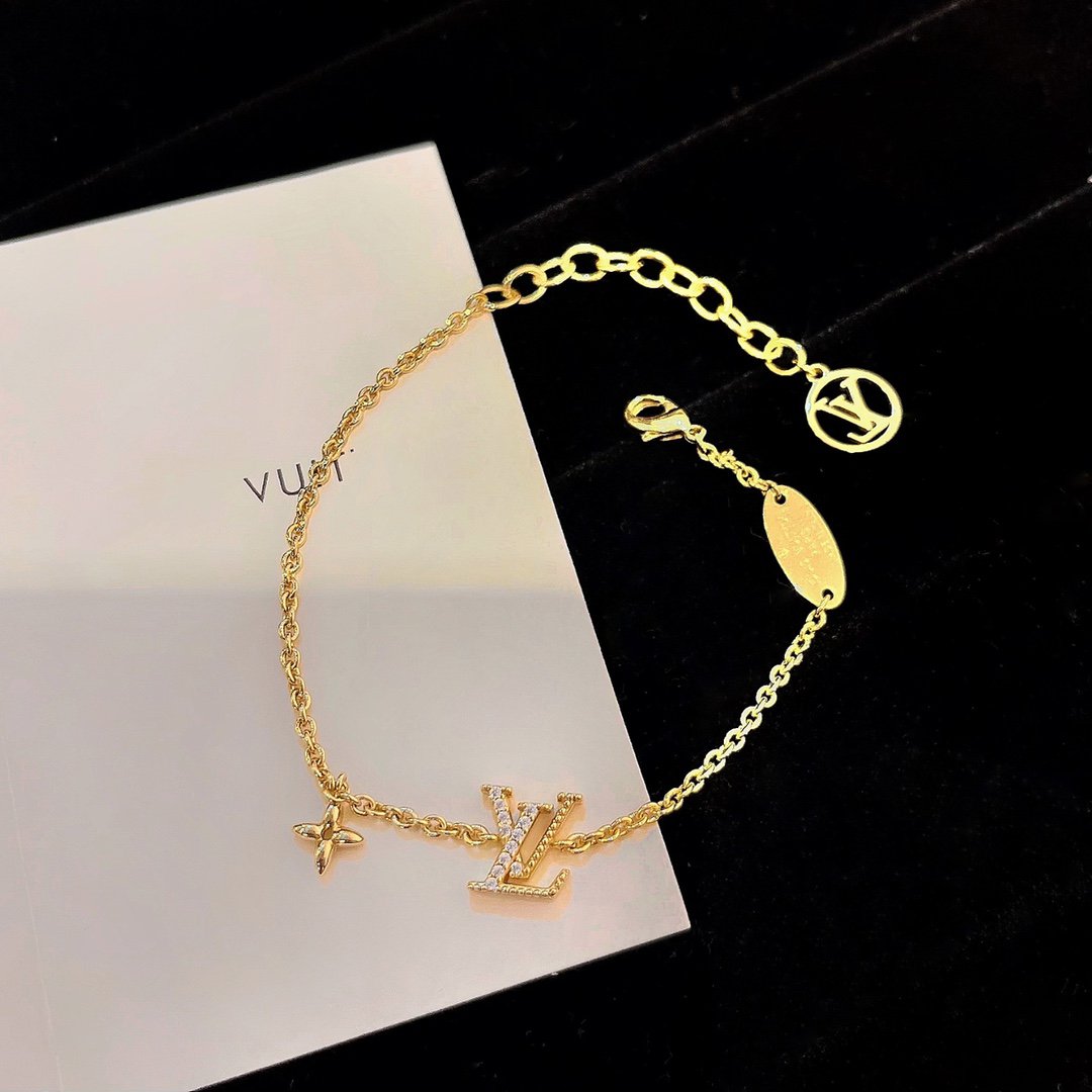 [Cyra]  LOGO STAR MOTIF GOLD BRACELET