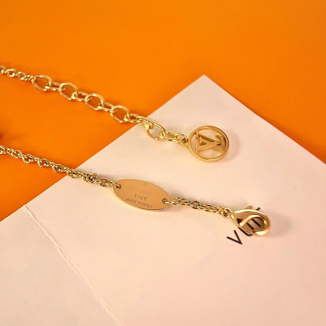 [Cyra]  LOGO STAR MOTIF GOLD BRACELET