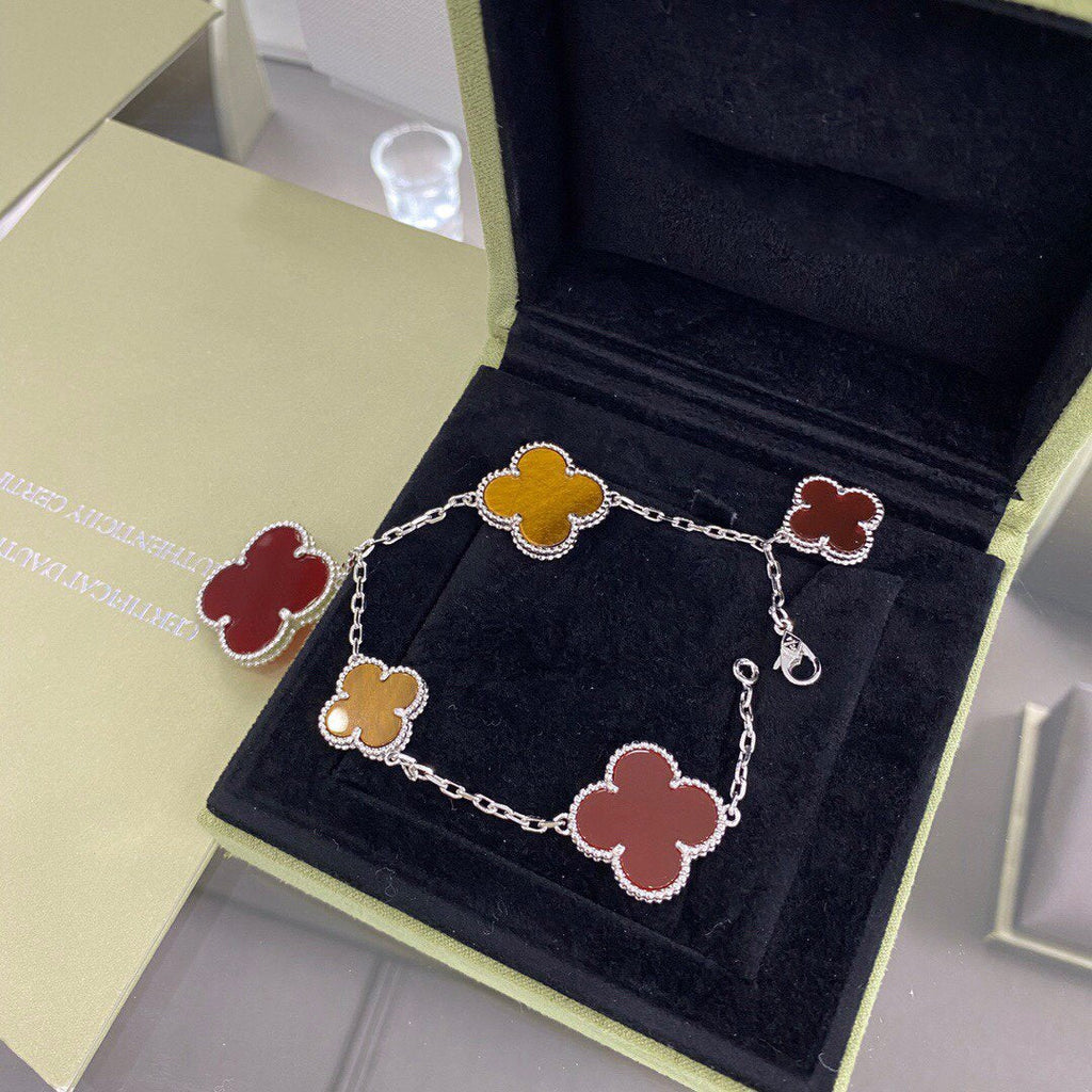 [Cyra] クローバー 5モチーフ シルバー カーネリアン タイガーアイ ブレスレット